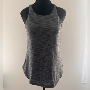 Lululemon tank with built in bra 6